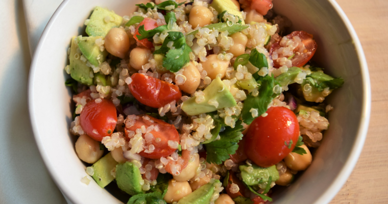 Vegan Quinoa Salad with Chickpeas