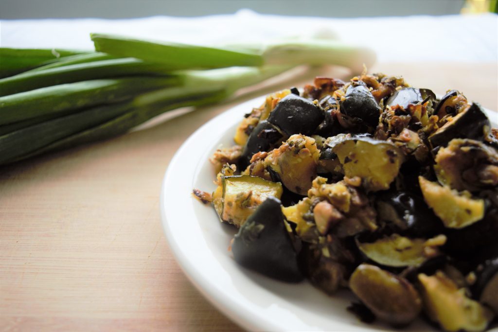 Vegan Roasted Acorn Squash with Jalapeño