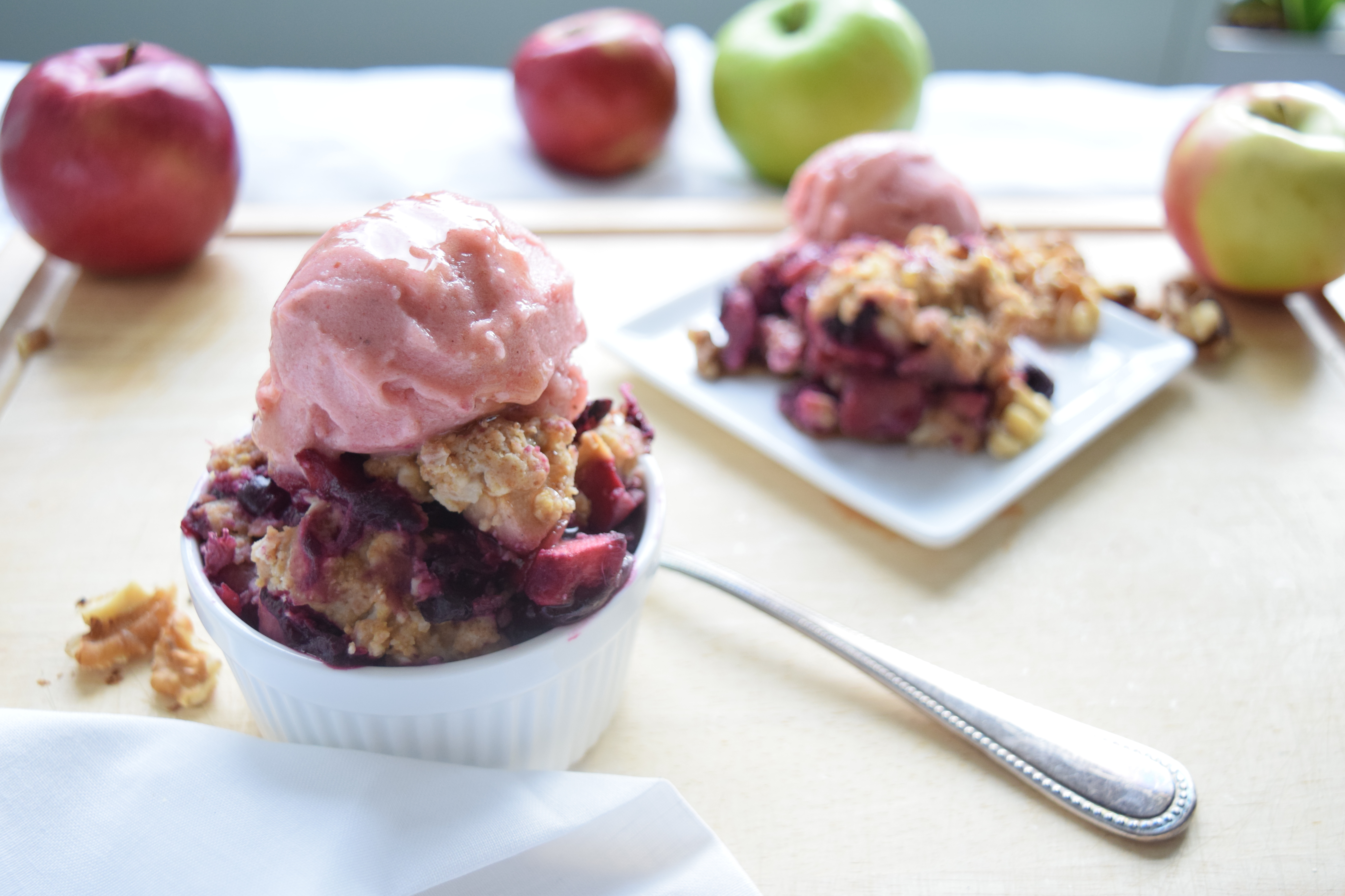 Vegan Blueberry, Apples and Coconut Crumble