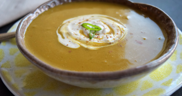 Vegan Butternut Squash Soup with Roasted Apples