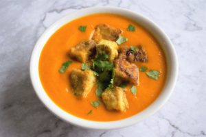 Read more about the article Vegan Carrot-Ginger Soup with Tofu