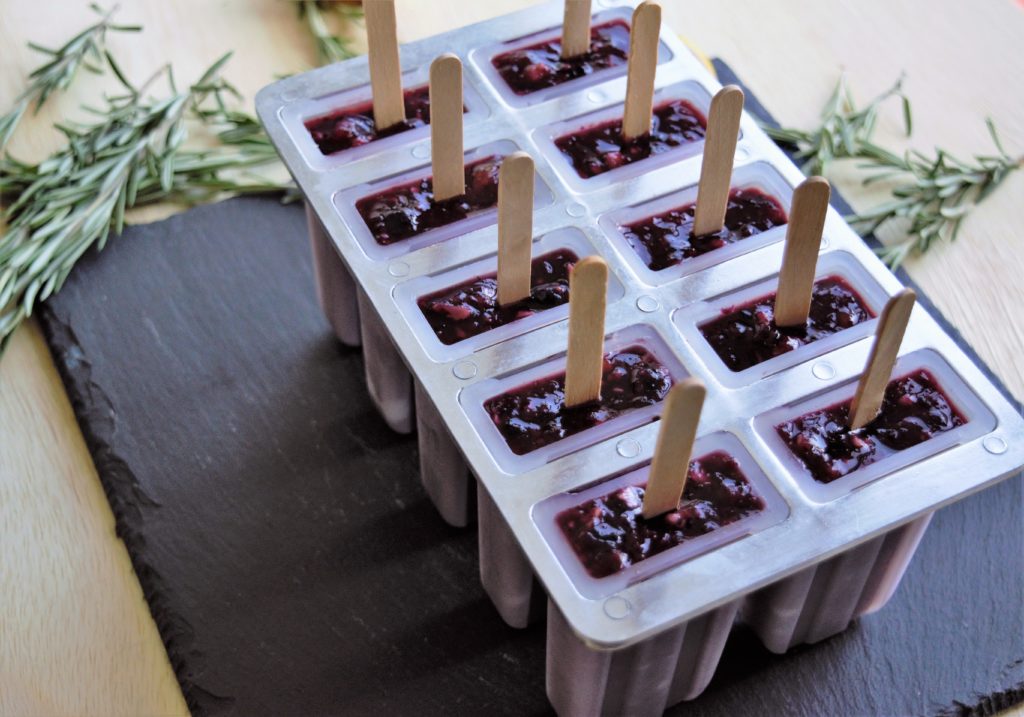 easy and delicious cranberry popsicles