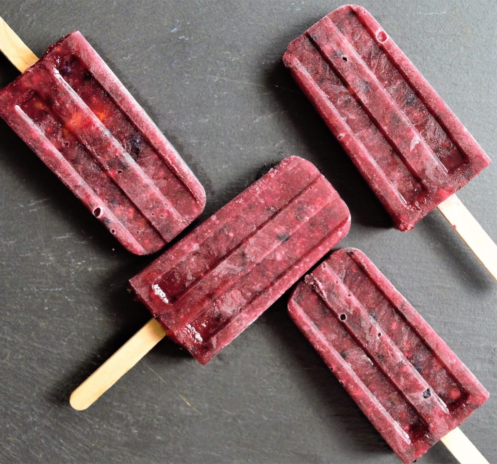 easy and delicious cranberry popsicles