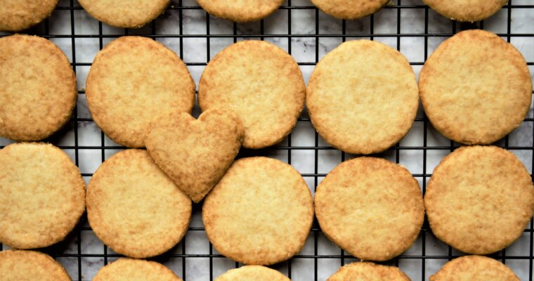 Vegan and Gluten-Free Almond-Raspberry Cookies