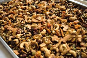 Read more about the article The Best Vegan Paleo Chai Granola