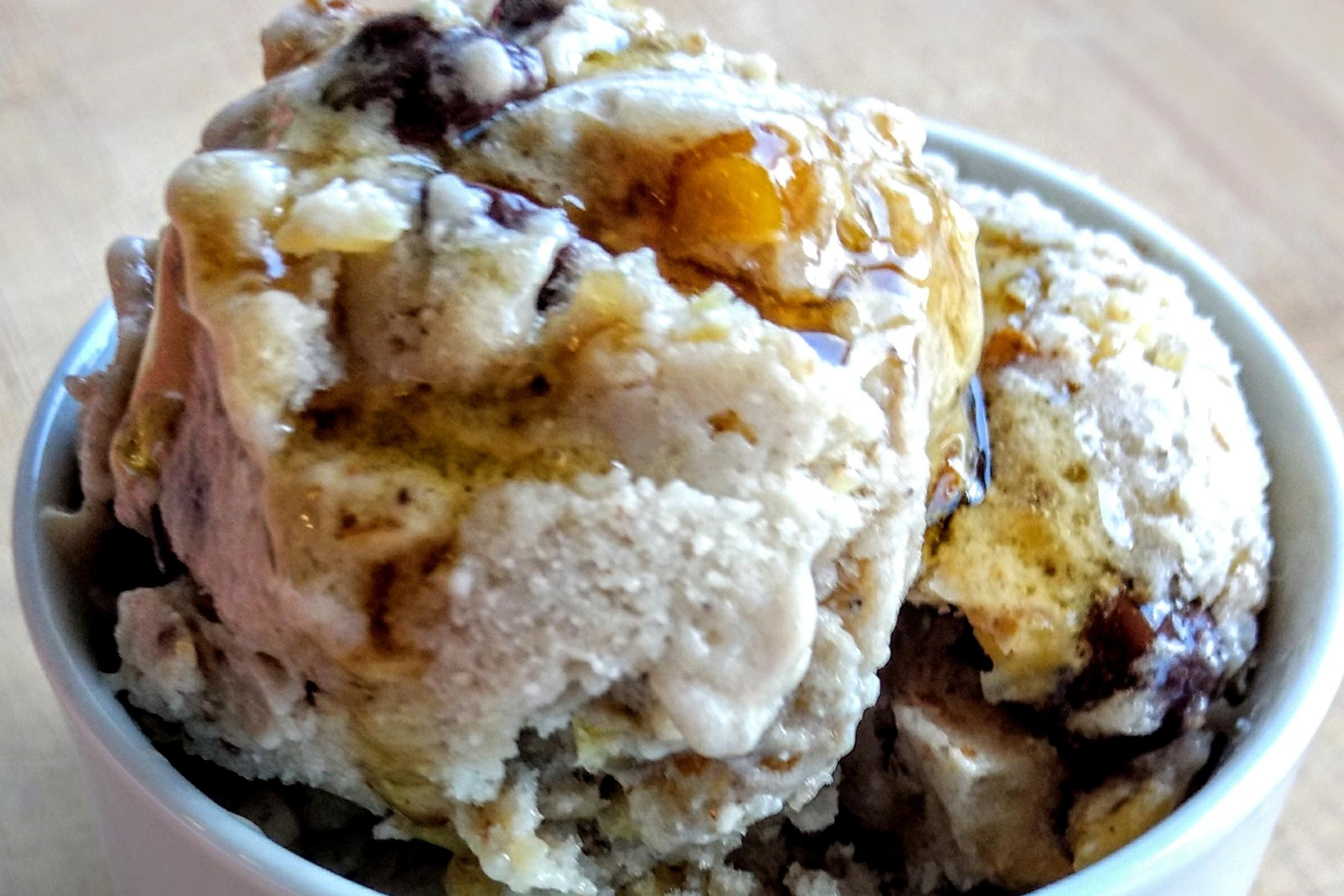 You are currently viewing Raw Vegan Chocolate Chip Ice Cream