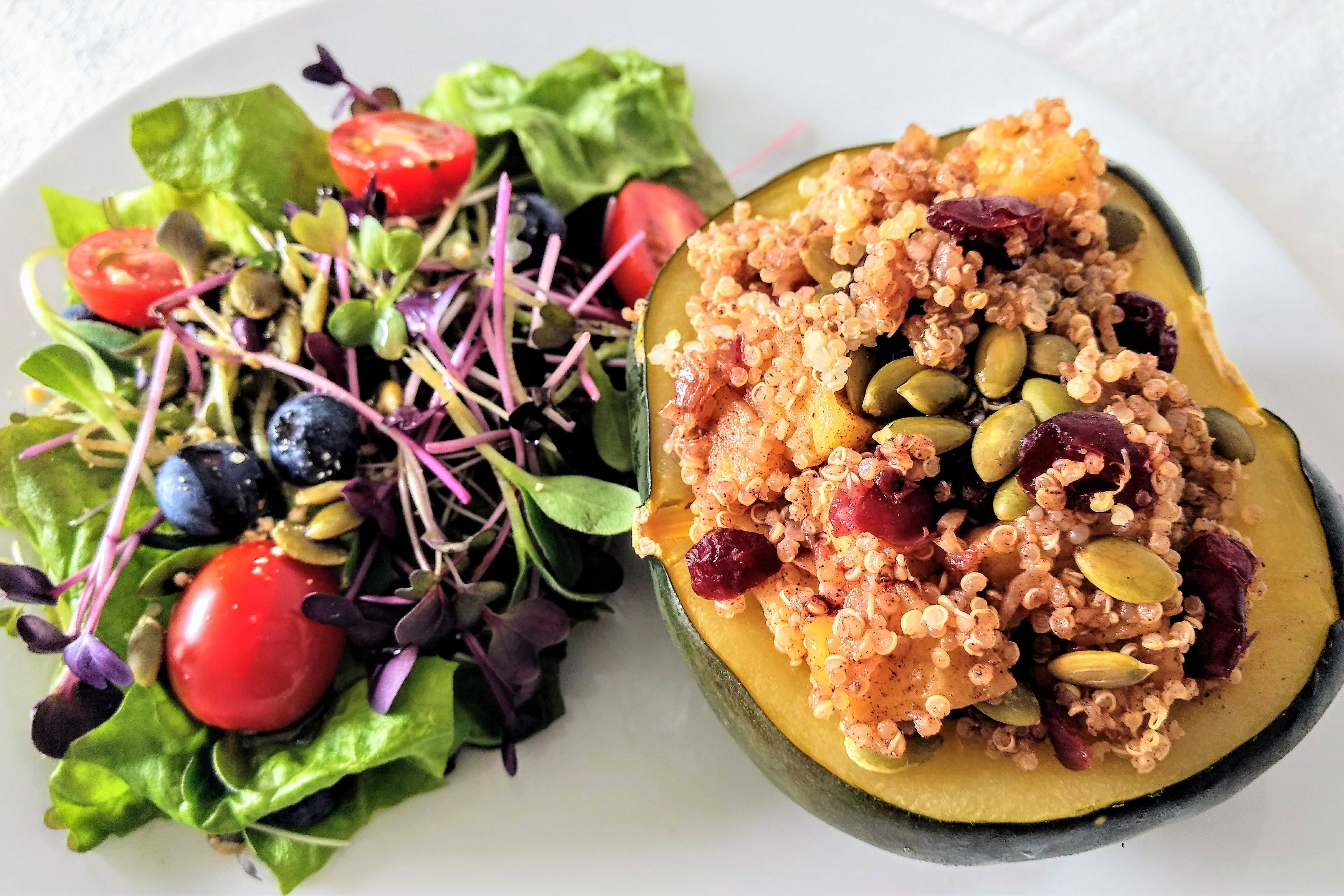 You are currently viewing Vegan Apple Stuffed Acorn Squash