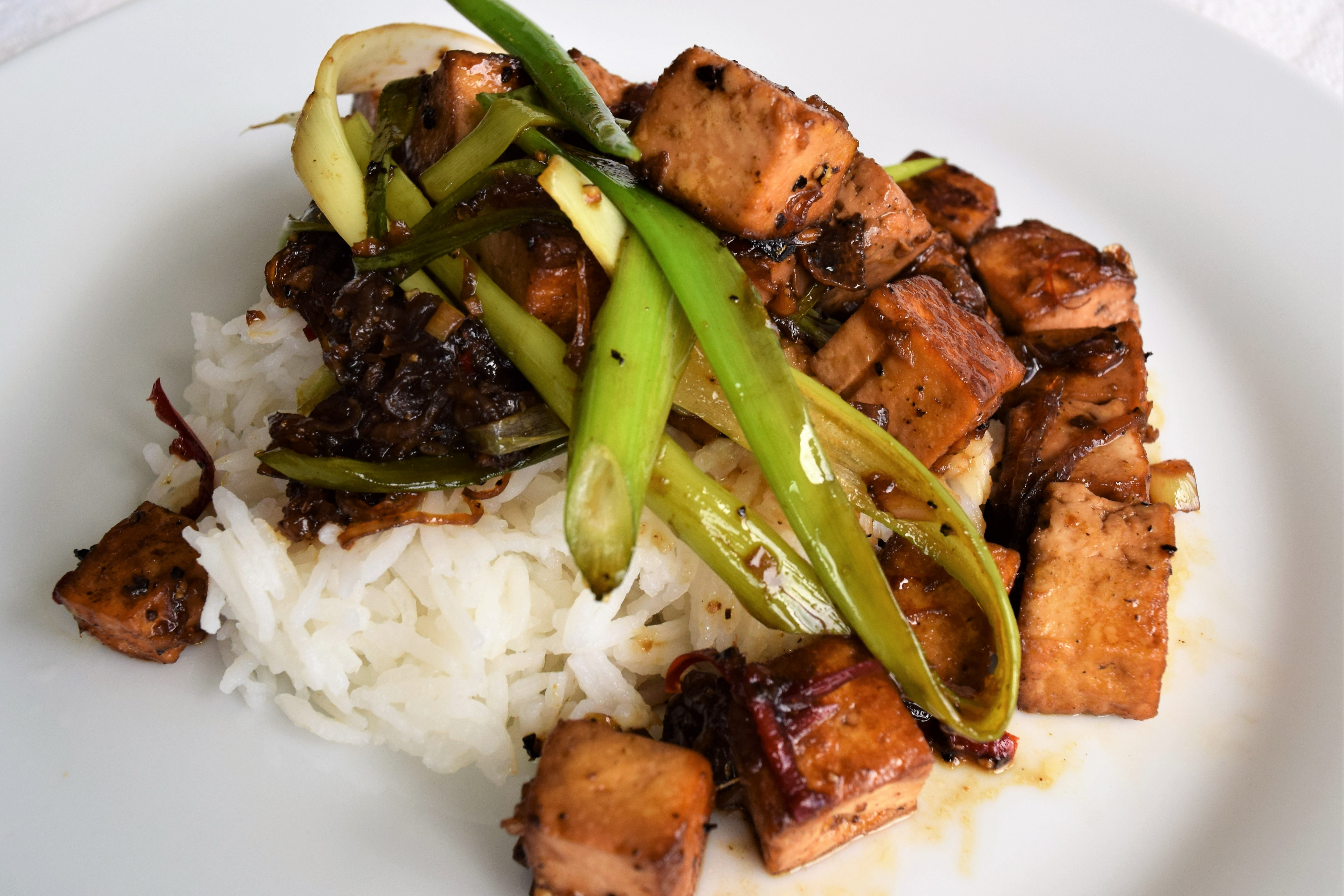 You are currently viewing Vegan Spicy Black Pepper Tofu