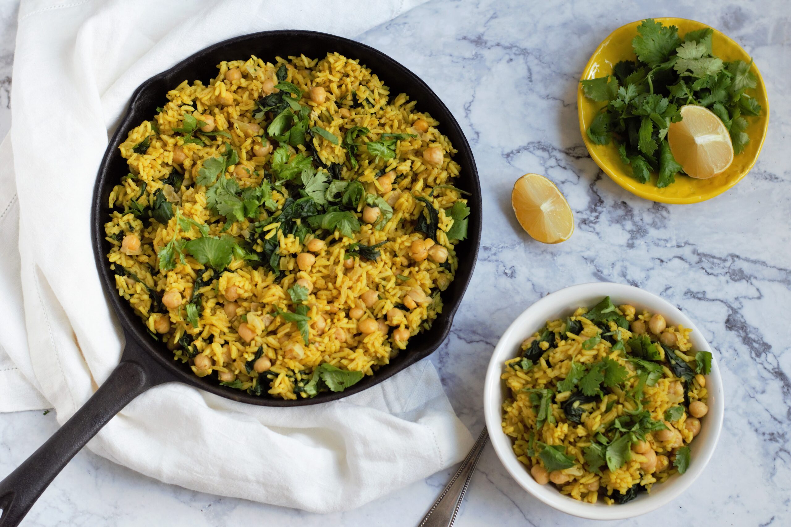 You are currently viewing easy one-pot Chickpea and Spinach Rice Pilaf